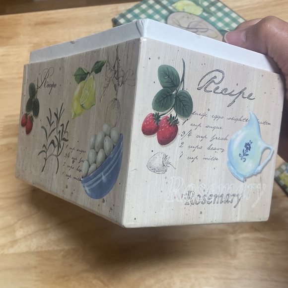 Vintage 2002 MARTIN DESIGNS Food Recipe Box with removable lid - Picture 4 of 10